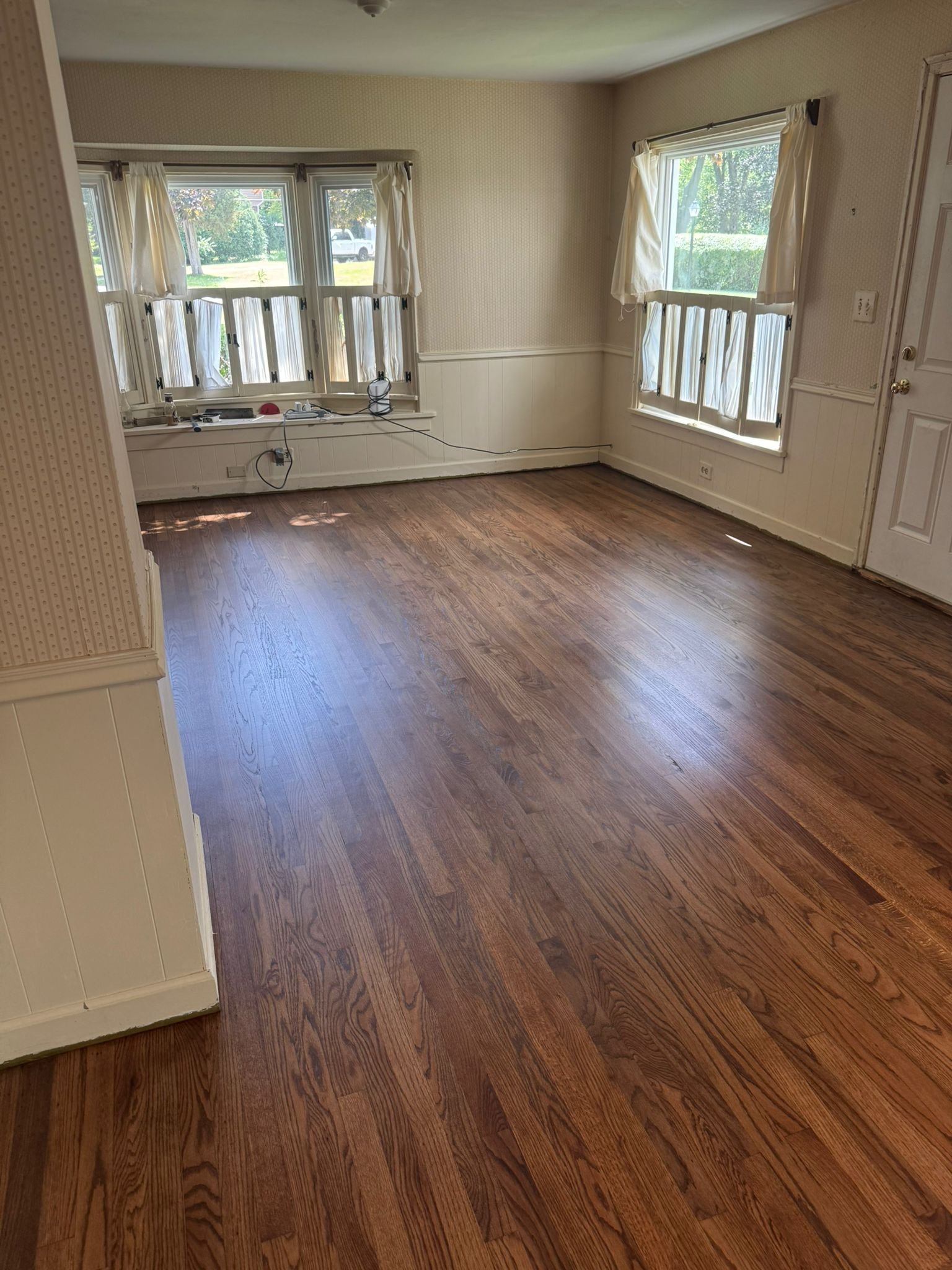 Replacing carpet with hardwood flooring