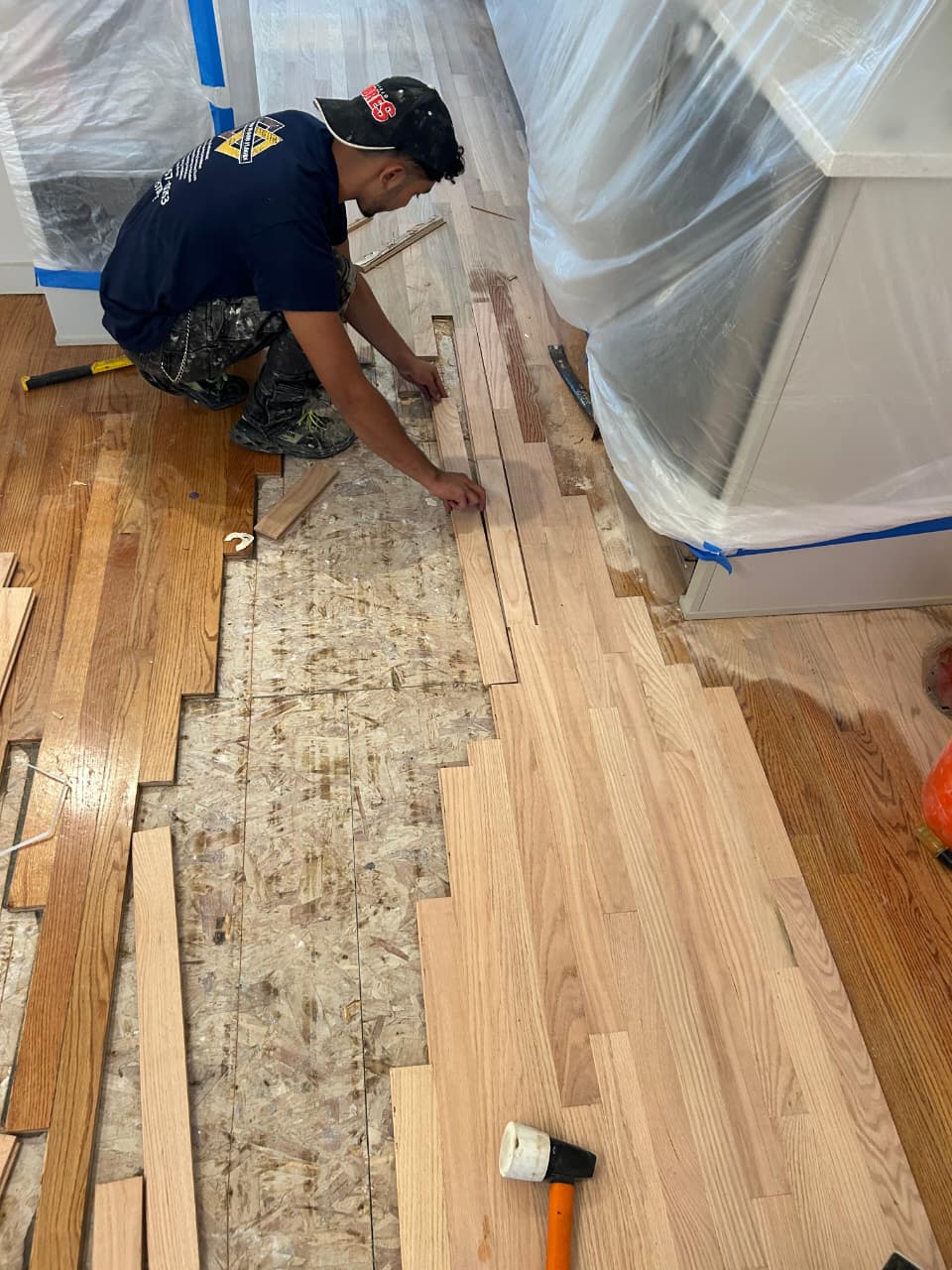 Professional hardwood floor installation in Rockford, IL living room